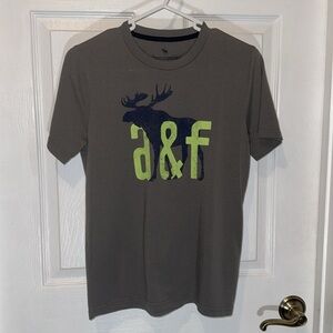 5 for $25 t-shirt in gray size 13/14 with Abercrombie moose in front
